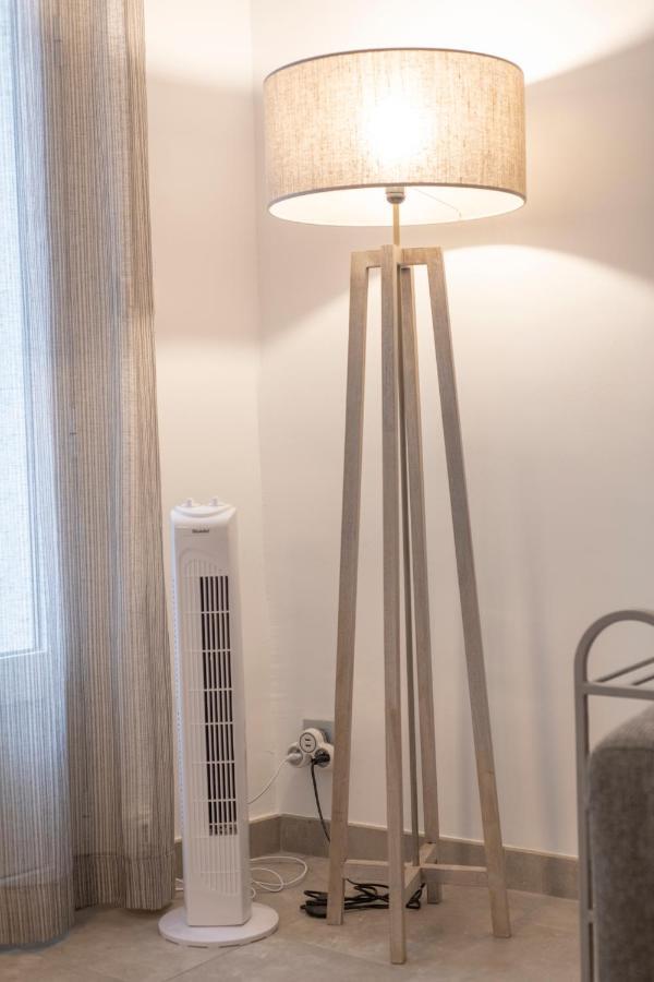 Suite Oisivete Avec Terrasse Vue Sur Patio Et Clim Μονπελιέ Εξωτερικό φωτογραφία