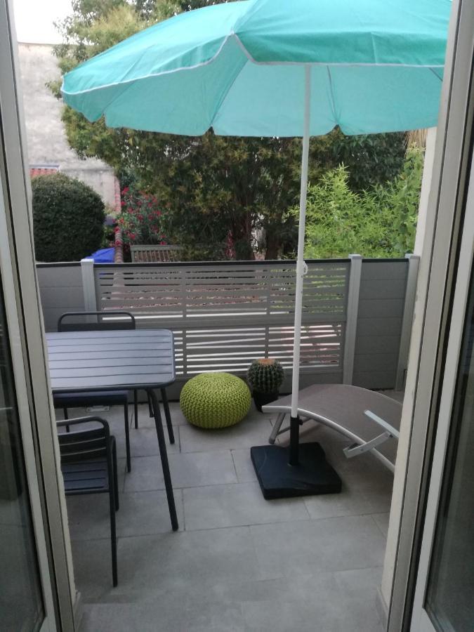 Suite Oisivete Avec Terrasse Vue Sur Patio Et Clim Μονπελιέ Εξωτερικό φωτογραφία